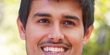 ਯੂਟਿਊਬਰ Dhruv Rathee ਖਿਲਾਫ ਵਾਰੰਟ ਜਾਰੀ