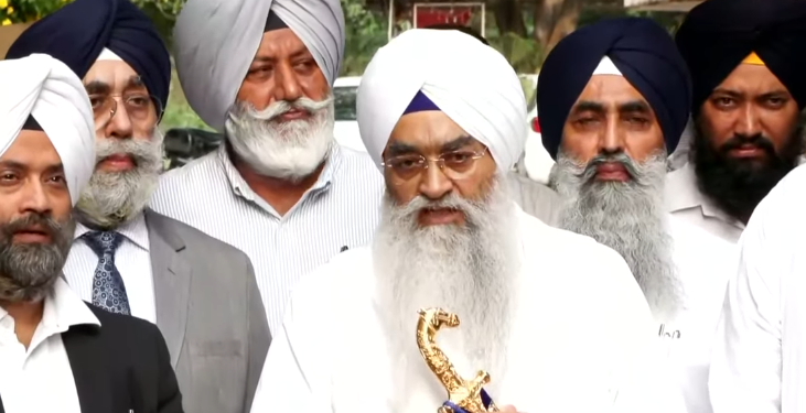 ਬੇਅਦਬੀ ਬਿੱਲ ‘ਤੇ 7 ਮੈਂਬਰੀ ਤਾਲਮੇਲ ਕਮੇਟੀ ਦੀ ਬੈਠਕ; ਪੜ੍ਹੋ ਮੀਟਿੰਗ ਮਗਰੋਂ ਗਿਆਨੀ ਰਘਬੀਰ ਸਿੰਘ ਦਾ ਵੱਡਾ ਬਿਆਨ ਬੇਅਦਬੀ ਬਿੱਲ ‘ਤੇ 7 ਮੈਂਬਰੀ ਤਾਲਮੇਲ ਕਮੇਟੀ ਦੀ ਬੈਠਕ; ਪੜ੍ਹੋ ਮੀਟਿੰਗ ਮਗਰੋਂ ਗਿਆਨੀ ਰਘਬੀਰ ਸਿੰਘ ਦਾ ਵੱਡਾ ਬਿਆਨ