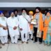 UPSC ’ਚ ਸਫ਼ਲ 11 ਸਿੱਖ ਵਿਦਿਆਰਥੀਆਂ ਦਾ ਸ਼੍ਰੋਮਣੀ ਕਮੇਟੀ ਵੱਲੋਂ ਇੱਕ-ਇੱਕ ਲੱਖ ਰੁਪਏ ਨਾਲ ਸਨਮਾਨ UPSC ’ਚ ਸਫ਼ਲ 11 ਸਿੱਖ ਵਿਦਿਆਰਥੀਆਂ ਦਾ ਸ਼੍ਰੋਮਣੀ ਕਮੇਟੀ ਵੱਲੋਂ ਇੱਕ-ਇੱਕ ਲੱਖ ਰੁਪਏ ਨਾਲ ਸਨਮਾਨ